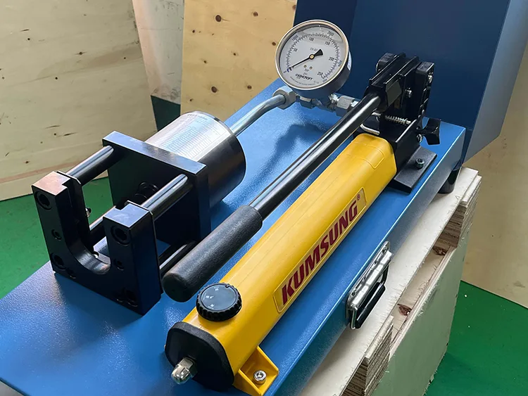 Manual vs electric cutting ring pre-assembly machines
